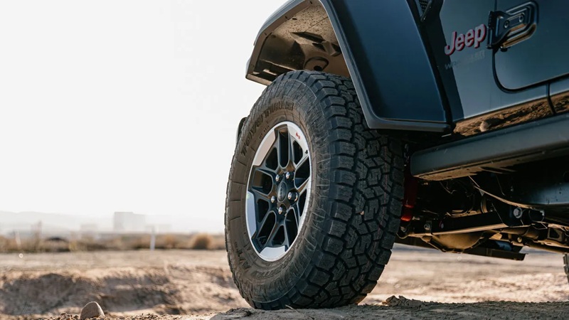 Вы сейчас просматриваете Toyo отзывает полтысячи вседорожных шин Open Country A/T III