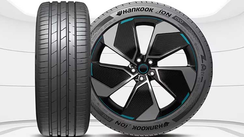 Подробнее о статье В комплектацию электрокроссовера Ford Mustang Mach-E вошли шины Hankook iON Evo